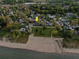 Private heated pool in back & Sandy beach in front - Image 5