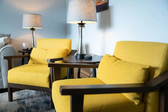 Family Getaway to Lake Erie with Access to Private Beach - Image 3